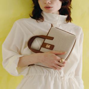 액세서리 [[26SS]] DCBA6E924IV [DAKS NYLON]아이보리 캔버스 DD로고 토트백 S