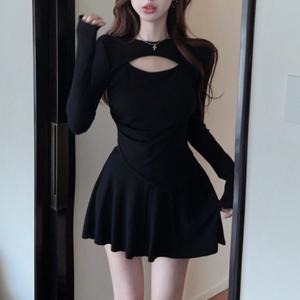 라인 여성스러운 포인트 세트 투피스 원피스같은 미니원피스 블랙 하객룩 핏좋은 립