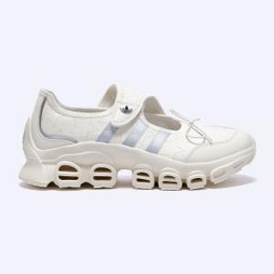 폴더 고양스타필드점 아디다스 아디폼 메가제인 화이트 여성 / JR4497