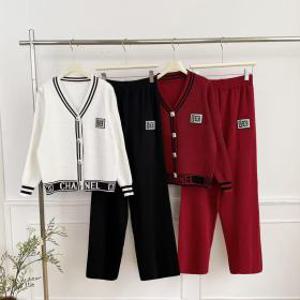 라푸마 여성의류 2025년 가을 겨울 신상 스웨터 브이넥 배색 니트 가디건 와이드 팬츠 투피스