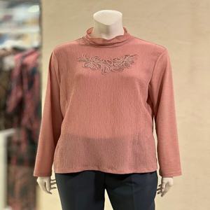 [벨리시앙]하이넥 자수 포인트 블라우스(2color) BL4319