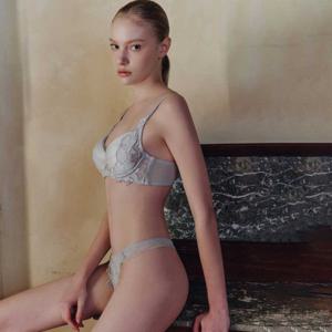 비너스 쉬폰 패치 모티브 보타닉 엣지 여성 리버레이스 티팬티 OPT5935T