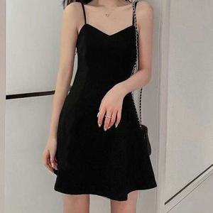 여성 모던 실루엣 슬림 블랙 뷔스티에 원피스