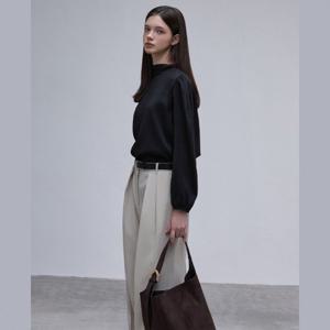 플라스틱아일랜드  (PR4WB061) SET 속 탑 반하이넥 타이 블라우스