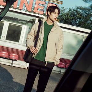 [라코스테공식] 남성 하이넥 래글런 블루종 BH5142-55N 02S