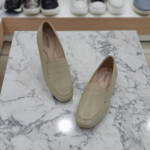 허시파피 세이브존05 여성3Cm굽베이직모던로퍼구두 SESFP404