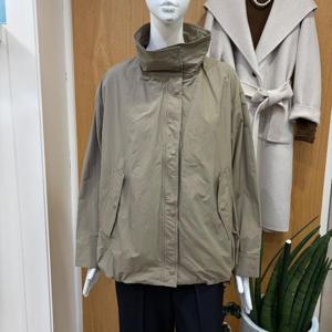 클리지 DP01 스트링 볼륨 하이넥 점퍼 CQ3WJP01