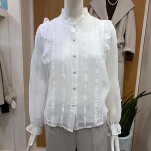 클리지 DP01 셔링 레이스 블라우스 CQ2WBL12