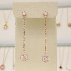 볼라레 세이브존01 육각큐빅 체인귀걸이 SPE427