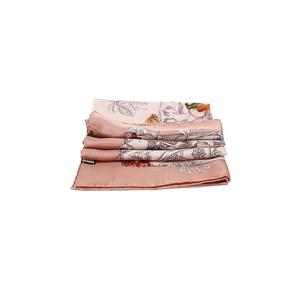 구찌 트로피컬 플라워 스퀘어 실크 스카프 494602 3G001 6562