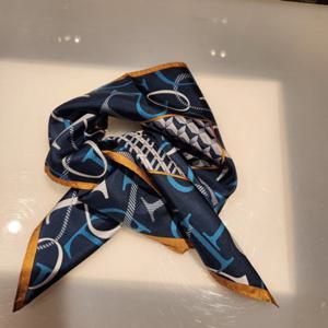 듀퐁셔츠 TE5SM63KS301TMI 25SS 듀퐁 스카프 간절기용 실크 숏 듀퐁 넥카프