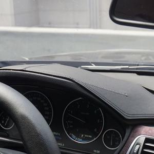 BMW G22 4시리즈 전용 리츠 루이스 대쉬보드 커버