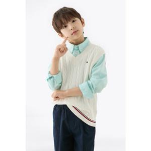 [타미힐피거칠드런] 글로벌 스트라이프 케이블 베스트 T42F7WVT250BT2