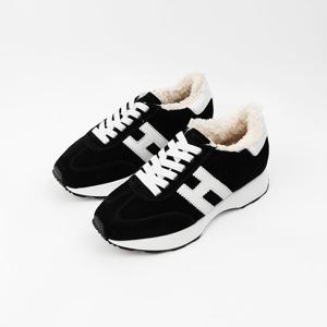 [신난다슈] 여성 털 스니커즈 운동화 4cm 방한 단화 퍼안감 소가죽 스웨이드 MRO257158 블랙