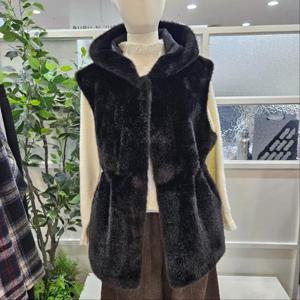 부루앤쥬디 sh06 후드퍼베스트 블랙 BBRLOT406B