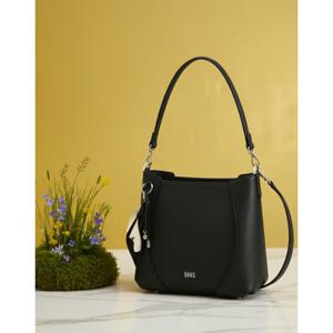 [닥스ACC][RIA] 블랙 소가죽 플라워 참장식 세로형 숄더백 DCBA6E551