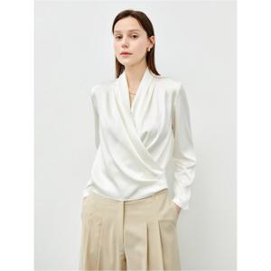 [아이잗컬렉션(피)]소프트 드레이프 랩 블라우스 (CR4A0BL111)