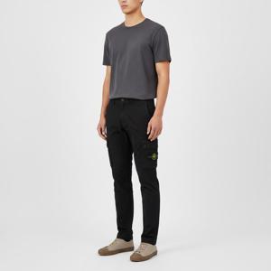 스톤아일랜드  스톤 남성 와펜 패치 카고 포켓 슬림핏 팬츠(블랙) L1S15 3100053 S00WA V0129