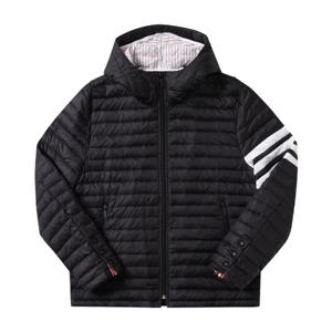 [톰브라운 THOM BROWNE] MJD022X 05411 001 남성 패딩