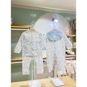 압소바HM (아기선물)포레 우주복(턱받이)내의 세트(25년봄신상) (Q1A2110612)