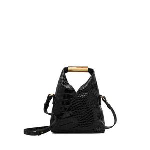 MM6 메종마르지엘라 숄더백 SB6WD0042 P8650 T8013 Black