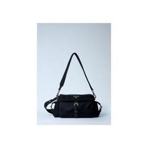 26 SS 프라다 여성 미디엄 Re Nylon Explore 숄더백 pra0262014blk