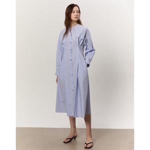 아떼바네사브루노 여성 25SS 라이트블루 스트라이프 셔츠형 긴팔 원피스 VLDR5B211B1