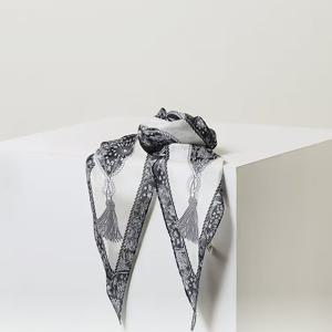 [닥스핸드백] 네이비 패턴 실크혼방 스카프 DCSC6E490N2