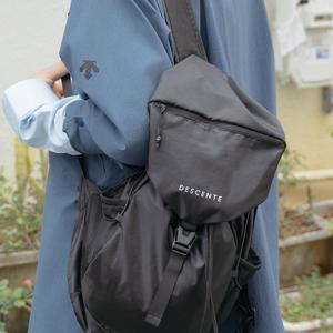 [데상트공식] [네오 착용] 에어리 트래블 후드 백팩 SR123UBP1Z