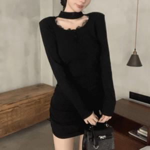 비욘드라이프 레이스 버튼 셔링 미니원피스 1001793