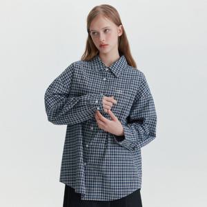[마리끌레르] [정가89,000원] 베이직 로고 오버핏 미니 체크 셔츠(MAGASH03MNY)