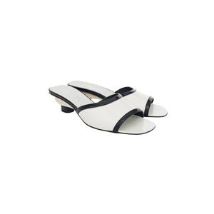 [엘러브] 새상품 샤넬 24C 페이던트 뮬 37 화이트/블랙 6ET0409