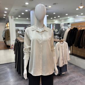 [쉬즈미스]새틴 백 플리티드 셔츠 SWWSTO31080