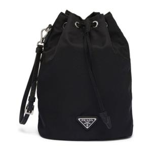 프라다 드로우스트링 나일론 파우치 1NS369 R067F0002