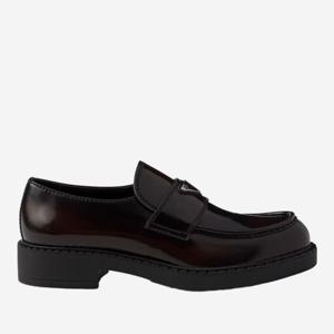 프라다 브러시드 가죽 라운드 토 로퍼 2DE127 055F0038 F G000