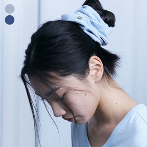 [게스(진)]여성 데님 스크런치 OP2A5593