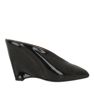 페라가모 블랙 페이턴트 가죽 피프 토 웨지 뮬 787572 1C