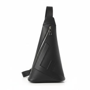 FENDI 26SS CONO LARGE ONE-SHOULDER BACKPACK (7VZ092 APDR F0GXN) (코노 라지 슬링 백팩)