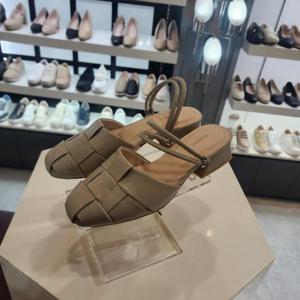 엘칸토 HC10 여성아이보리매쉬슬링백3cm LCWO11U41339