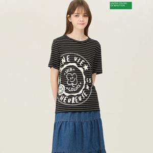 베네통 [Online Exclusive] 린넨 프린팅 반팔 티셔츠 BATSF4531