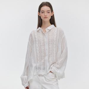 [마리끌레르] [정가89,000] 레이스 스트라이프 셔츠(MAGASH05MWH)