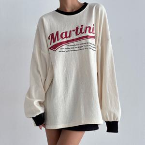 [올리비에스클로젯] 마티니 레터링 배색 오버핏 맨투맨_O2603TS044A