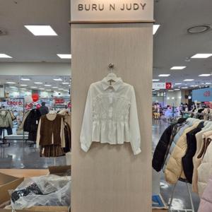 부루앤쥬디 HC42 카라스모크블라우스 BBRJBL419B