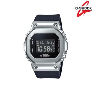 [지샥]스퀘어 미니 메탈커버 디지털 시계 GM-S5600-1DR