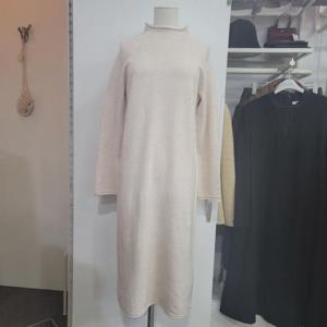 올리비아하슬러 DP01 홀가먼트 니트 원피스 OHDWOP102