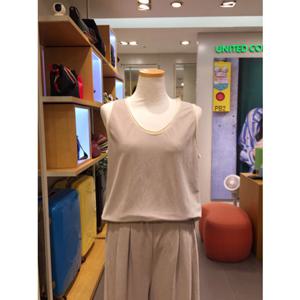 베네통 (BATS92541)2COL 내추럴 셋업 슬리브리스 티셔츠