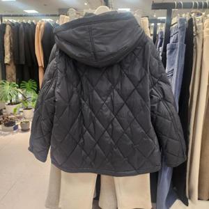 올리비아하슬러에 HC42 후드다이아퀼트 숏 점퍼 OHES-DW103-CH95