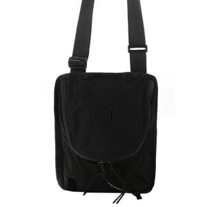 [CP컴퍼니] 25FW (19CMAC119A 110188G 999) 남성 플레인 페이퍼 터치 크로스백