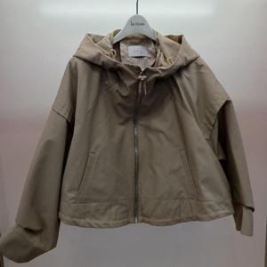 Latium HC06 숏크롭 팔뚝품편한 이중카라후드 집업 가오리 점퍼 T2651jp01B