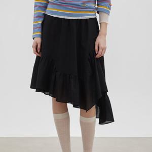 [씨씨콜렉트] 언밸런스 헴 플레어 스커트_C262MSD034